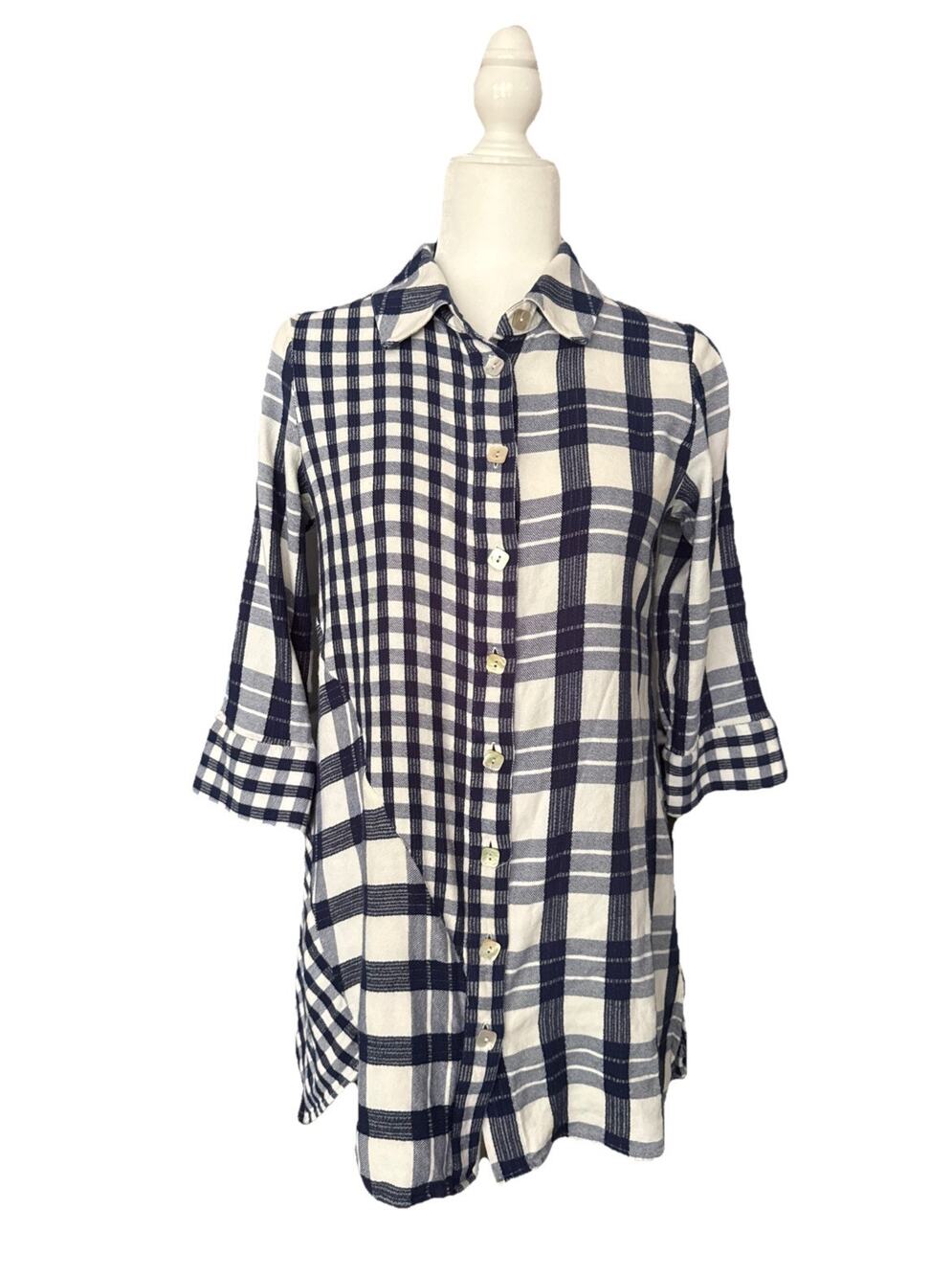Soft Surroundings Tunic Button Front Shirt Womens M Blue Plaid Asymmetric hem